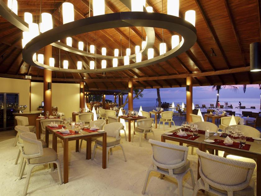 Centara Ras Fushi Resort & Spa Maldives (42)