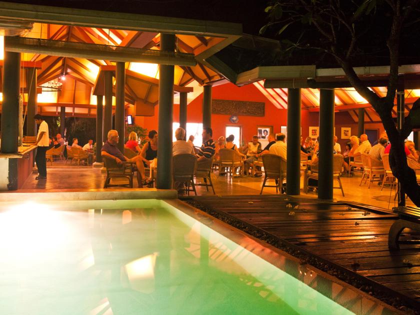 Adaaran Select Hudhuranfushi Resort (4)