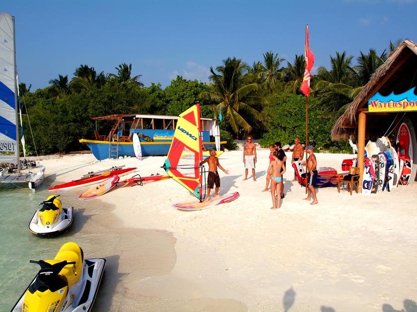 Adaaran Select Hudhuranfushi Resort (30)